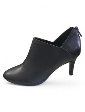 Bandolino Dawn Black Leather Shooties Ankle Boots Back Zip Heel Size 6M